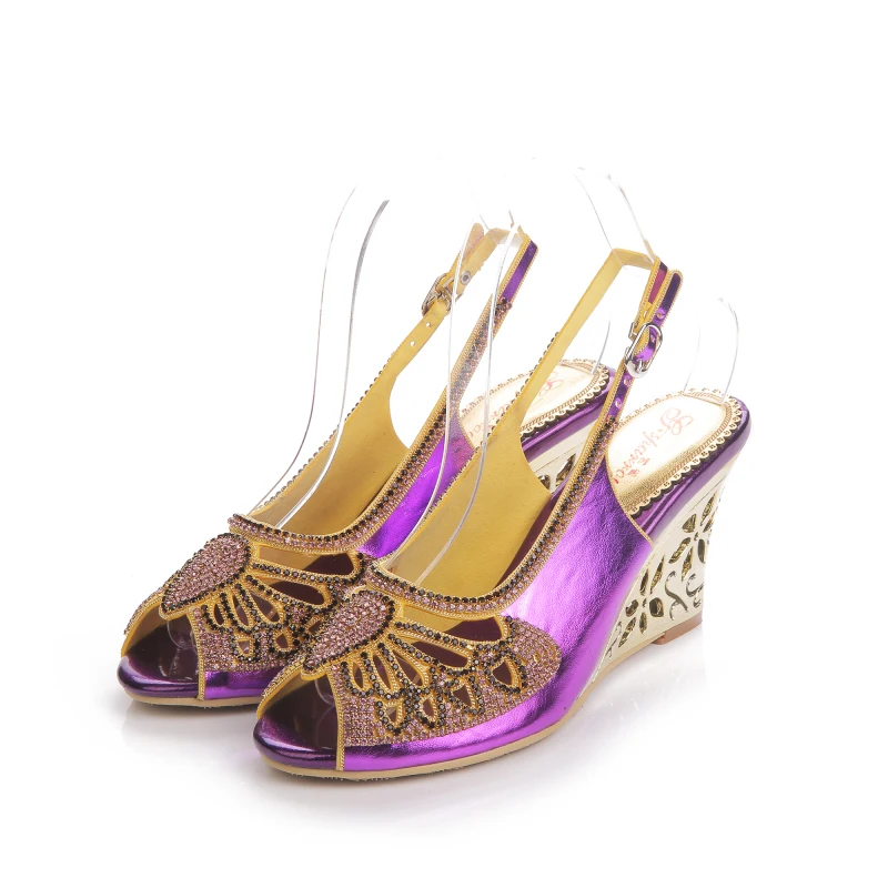 Summer New Fashion Elegant Wedge Sandals Purple Bee Pattern Rhinestone Wedge High-heeled Fish Mouth Roman Women's Shoes
Summer New Fashion Elegant Wedge Sandals Purple Bee Pattern Rhinestone Wedge High-heeled Fish Mouth Roman Women's Shoes