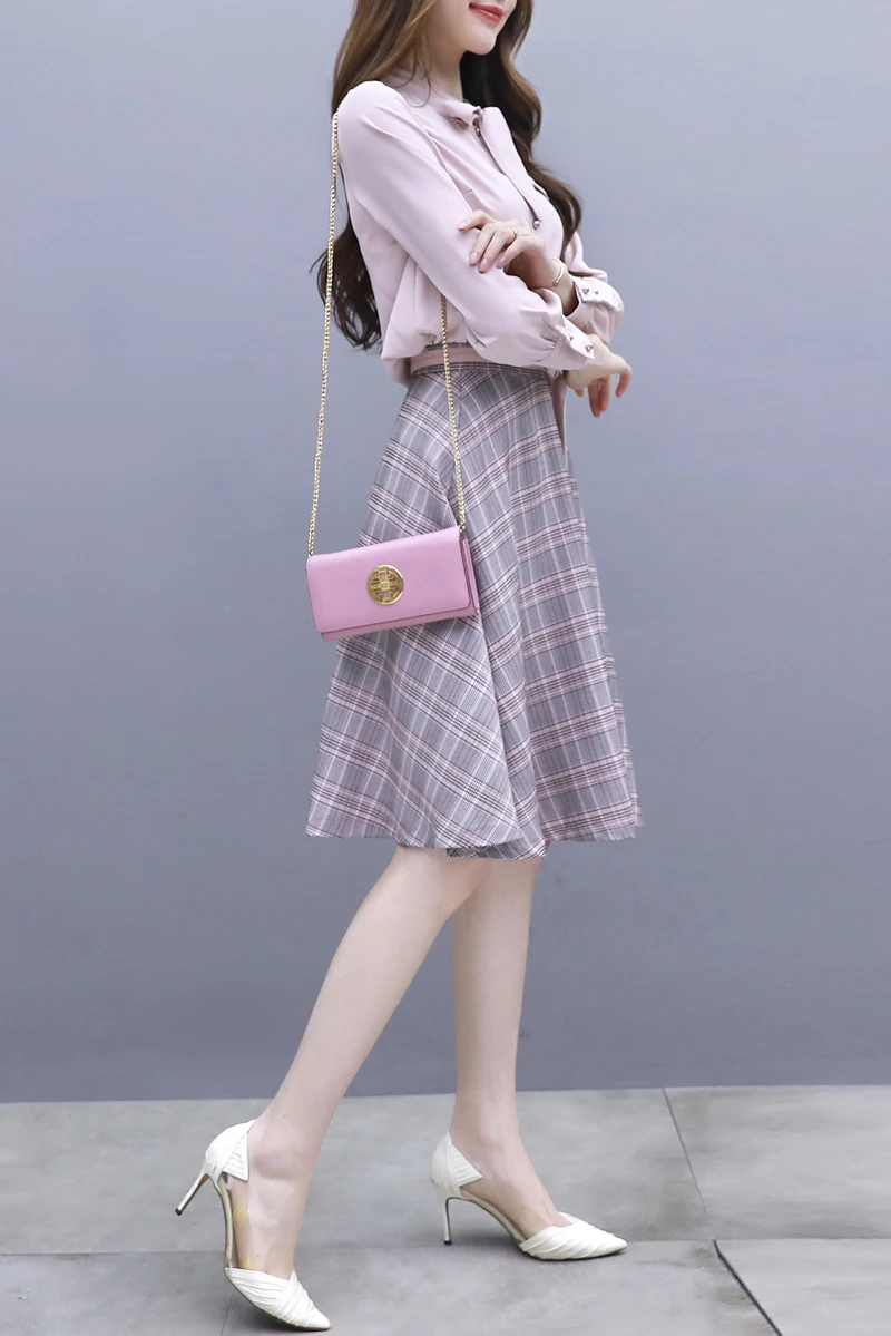 Dress Female 2019 Spring New Two-piece Set Korean Style Single Row Buttons Solid Fairy Skirt and Plaid with Belt Ruffle Skirt
Dress Female 2019 Spring New Two-piece Set Korean Style Single Row Buttons Solid Fairy Skirt and Plaid with Belt Ruffle Skirt