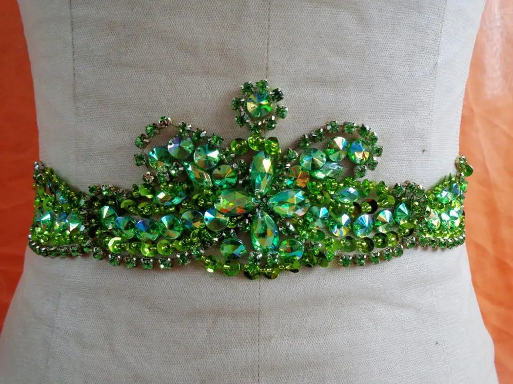 ZBROH Free shipping hand made crystal patches Green sew on Sequins Rhinestones applique 30*9cm for top dress skirtbelt
ZBROH Free shipping hand made crystal patches Green sew on Sequins Rhinestones applique 30*9cm for top dress skirtbelt