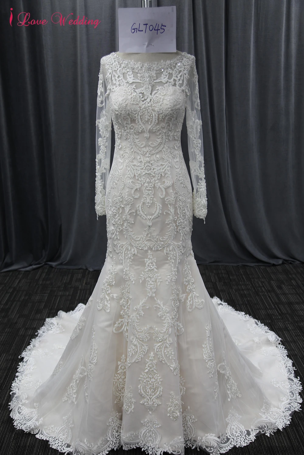 New Arrival Long Sleeve Wedding Dress Mermaid Scoop Neckline Lace Appliqued Sequins Beaded Floor Length Tulle Wedding Gown
New Arrival Long Sleeve Wedding Dress Mermaid Scoop Neckline Lace Appliqued Sequins Beaded Floor Length Tulle Wedding Gown