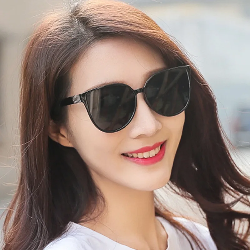 2019 new fashion ladies sunglasses high-end retro classic brand design men's sunglasses UV400 oval popular driving glasses
2019 new fashion ladies sunglasses high-end retro classic brand design men's sunglasses UV400 oval popular driving glasses