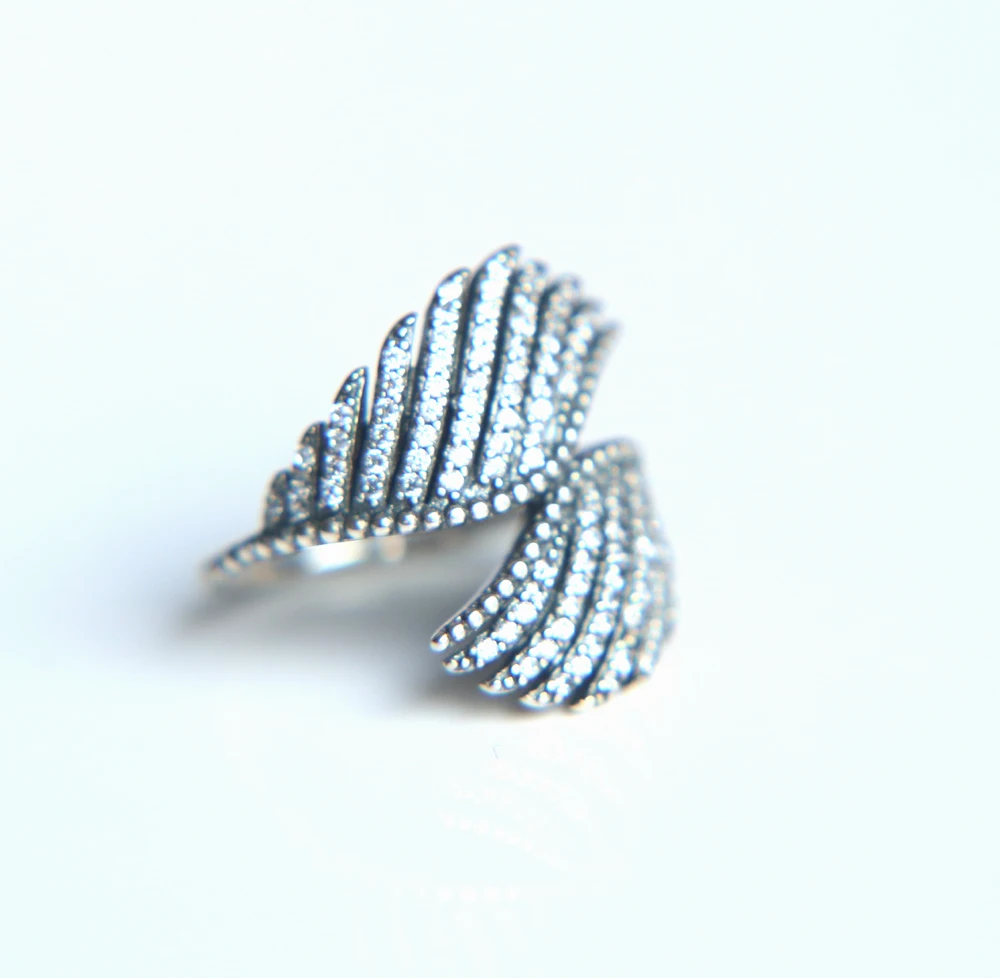 hot selling Rings European style 925 sterling silver micro cz feather shape micro pave cz ring
hot selling Rings European style 925 sterling silver micro cz feather shape micro pave cz ring