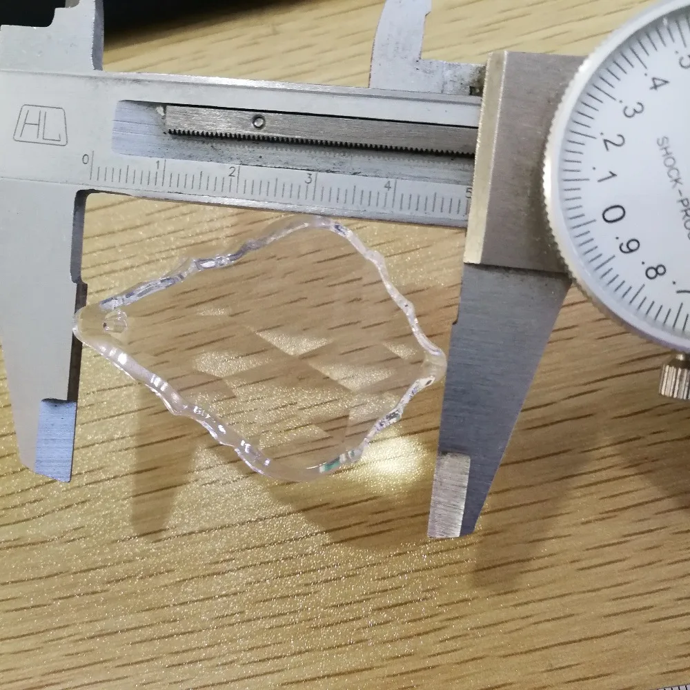 100pcs 50mm Crystal Chandelier Lustre Light Maple Shape Crystal Chandelier Accessories Prism Pendant Suncatchers For Lighting
100pcs 50mm Crystal Chandelier Lustre Light Maple Shape Crystal Chandelier Accessories Prism Pendant Suncatchers For Lighting