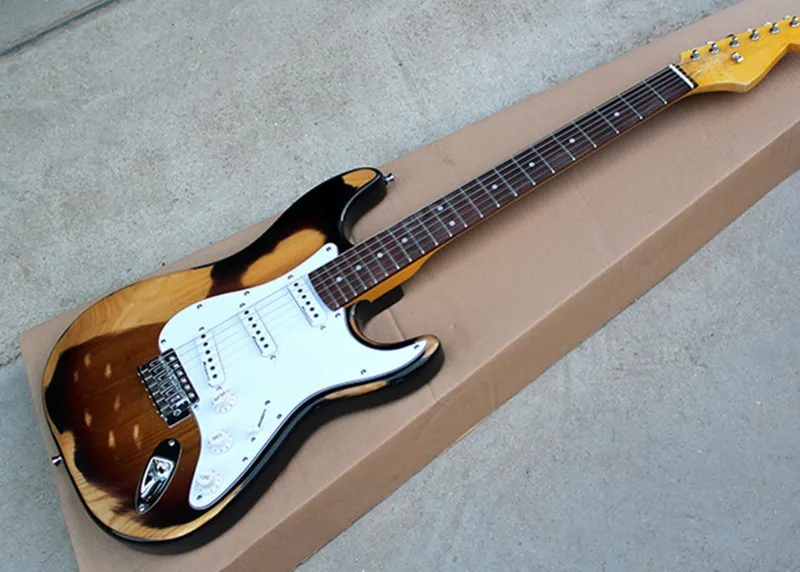 Tobacco Sunburst Retro Body Electric Guitar with White Pickguard,Maple Fretboard,Offer Customized
Tobacco Sunburst Retro Body Electric Guitar with White Pickguard,Maple Fretboard,Offer Customized