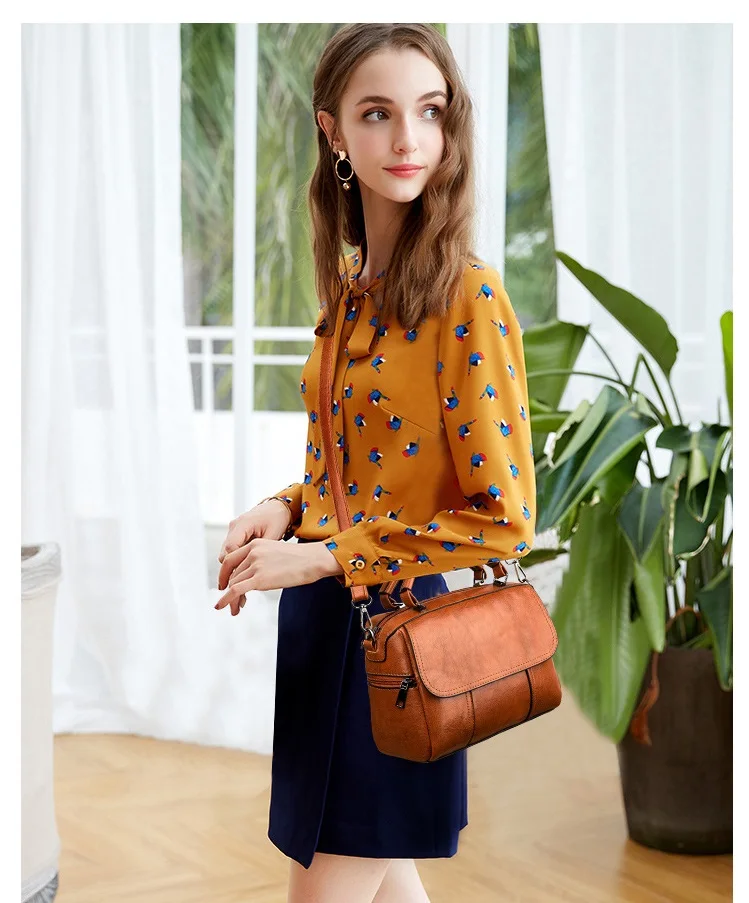 Fashion Designer Famous Bags For Women Designer Bags Quality Leather Women Handbags Elegant Lady Shoulder bags Crossbody C1071
Fashion Designer Famous Bags For Women Designer Bags Quality Leather Women Handbags Elegant Lady Shoulder bags Crossbody C1071