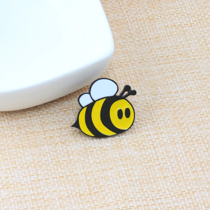 Fashion Brooches Cartoon Cute Bee Fly Insect Brooch Kids Girls Clothes Accessories Black Yellow Enamel Pin Birthday Gift Jewelry
Fashion Brooches Cartoon Cute Bee Fly Insect Brooch Kids Girls Clothes Accessories Black Yellow Enamel Pin Birthday Gift Jewelry