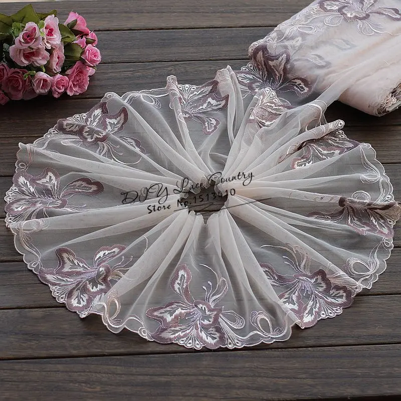 2yards/lot 22cm wide Embroidered Tulle Lace trim mesh Lace Ribbon~French Lace Fabric~beautiful~
2yards/lot 22cm wide Embroidered Tulle Lace trim mesh Lace Ribbon~French Lace Fabric~beautiful~
