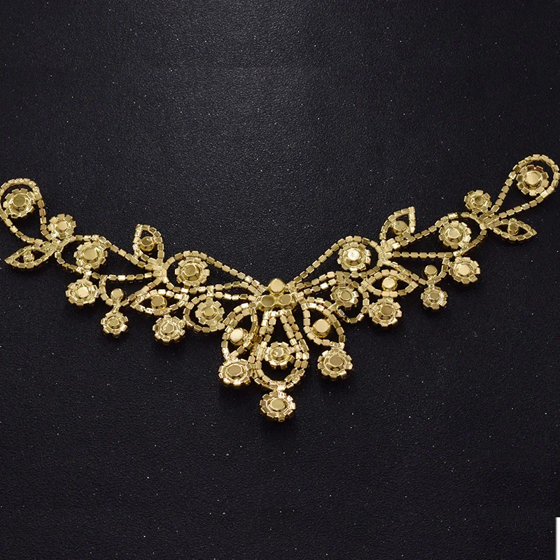 10pcs Crystal AB color rhinestones necklines for wedding dress Sew on gold palting rhineston trim patches appliques HD-325
10pcs Crystal AB color rhinestones necklines for wedding dress Sew on gold palting rhineston trim patches appliques HD-325