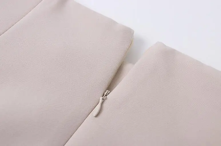 Elegant High Waist Shorts Women Gold Button 2018 Casual Cotton A Line Shorts Summer Loose Female Bottom A5637
Elegant High Waist Shorts Women Gold Button 2018 Casual Cotton A Line Shorts Summer Loose Female Bottom A5637