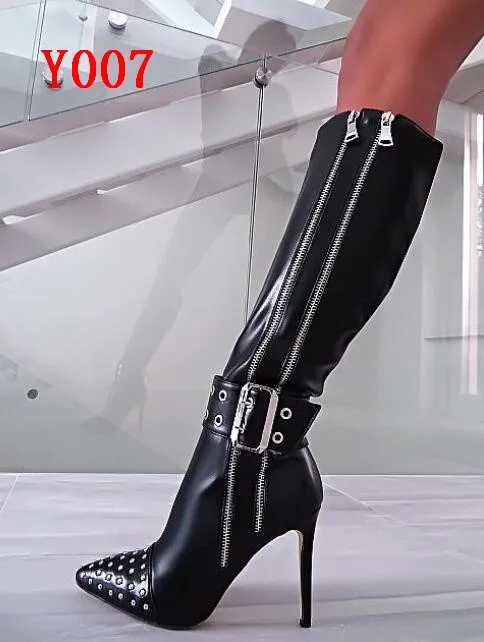 Woman Black Leather Spikes Pointed Toe Design Knee High Heels Boots Cool Winter Long Boots Women Stilettos Mujer Size 35-43
Woman Black Leather Spikes Pointed Toe Design Knee High Heels Boots Cool Winter Long Boots Women Stilettos Mujer Size 35-43
