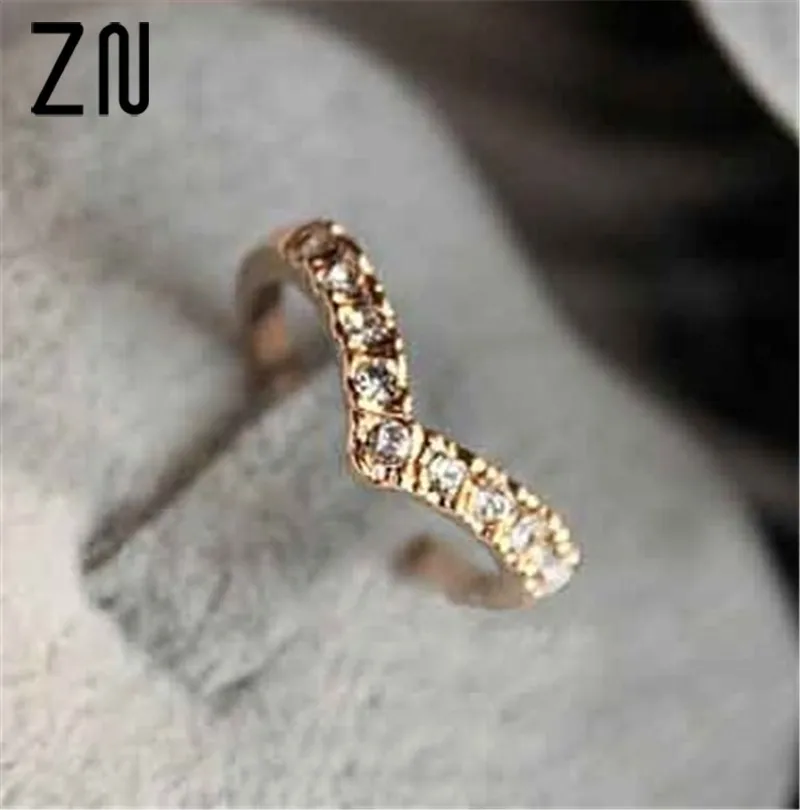 ZN Fashion Girl V shape Finger Rings Bijoux New Simple Crystal Ring For Women Wedding Jewelry Accessories Gift Cheap
ZN Fashion Girl V shape Finger Rings Bijoux New Simple Crystal Ring For Women Wedding Jewelry Accessories Gift Cheap
