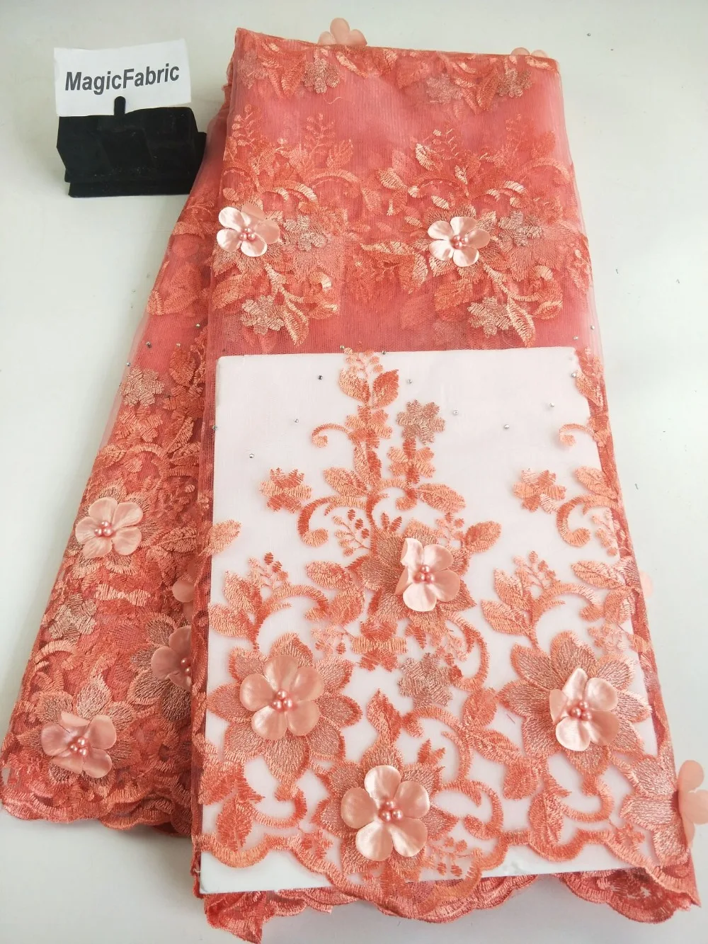 Hot Sale 2019 African Tulle Lace with Beads High Quality Luxury Lace Fabric 3D flower French Beaded Lace CN002
Hot Sale 2019 African Tulle Lace with Beads High Quality Luxury Lace Fabric 3D flower French Beaded Lace CN002