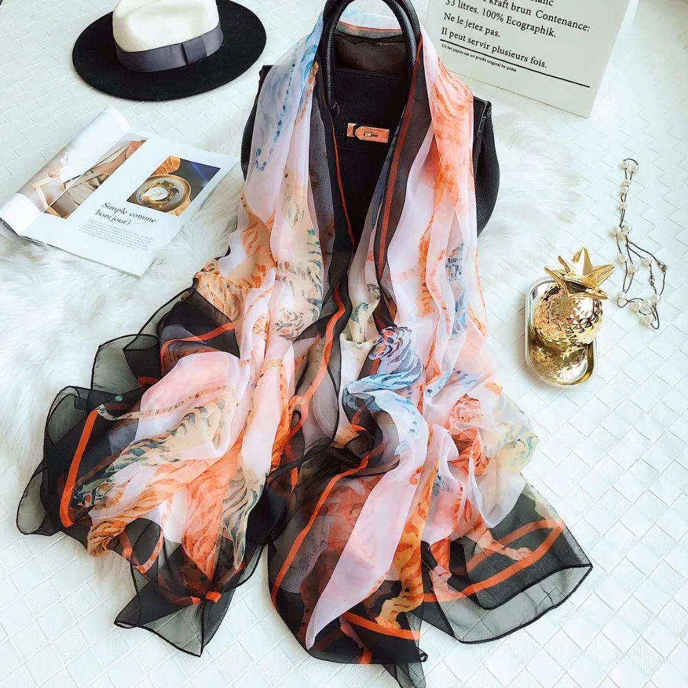 New Ladies Scarf Tiger Printing Excellent Soft Shawl Gradient Shawl Temperament Elegant Ladies Wild Scarf
New Ladies Scarf Tiger Printing Excellent Soft Shawl Gradient Shawl Temperament Elegant Ladies Wild Scarf