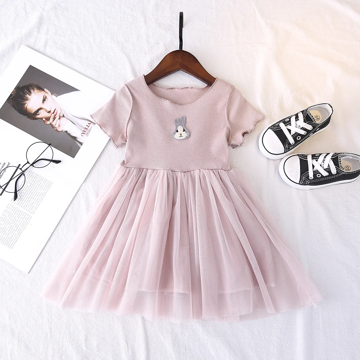 Summer 2009 New Kids Dresses for Girls Baby Girl Rabbit Short Sleeve Princess Dress Korean Toddler Party Dress 2-7 Years
Summer 2009 New Kids Dresses for Girls Baby Girl Rabbit Short Sleeve Princess Dress Korean Toddler Party Dress 2-7 Years
