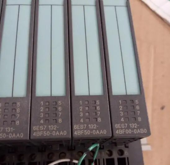 PLC 6ES7 132 4BF50 0AA0 используется один 90% ВНЕШНИЙ ВИД НОВЫЙ 3 месяца гарантии быстрая