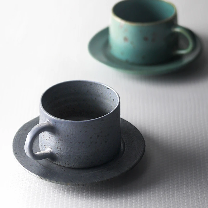 Japanese Style Ceramic coffee cup and saucer Set Handmade Pottery Milk tea cup espresso cups juego de tazas de cafe Cups
Japanese Style Ceramic coffee cup and saucer Set Handmade Pottery Milk tea cup espresso cups juego de tazas de cafe Cups