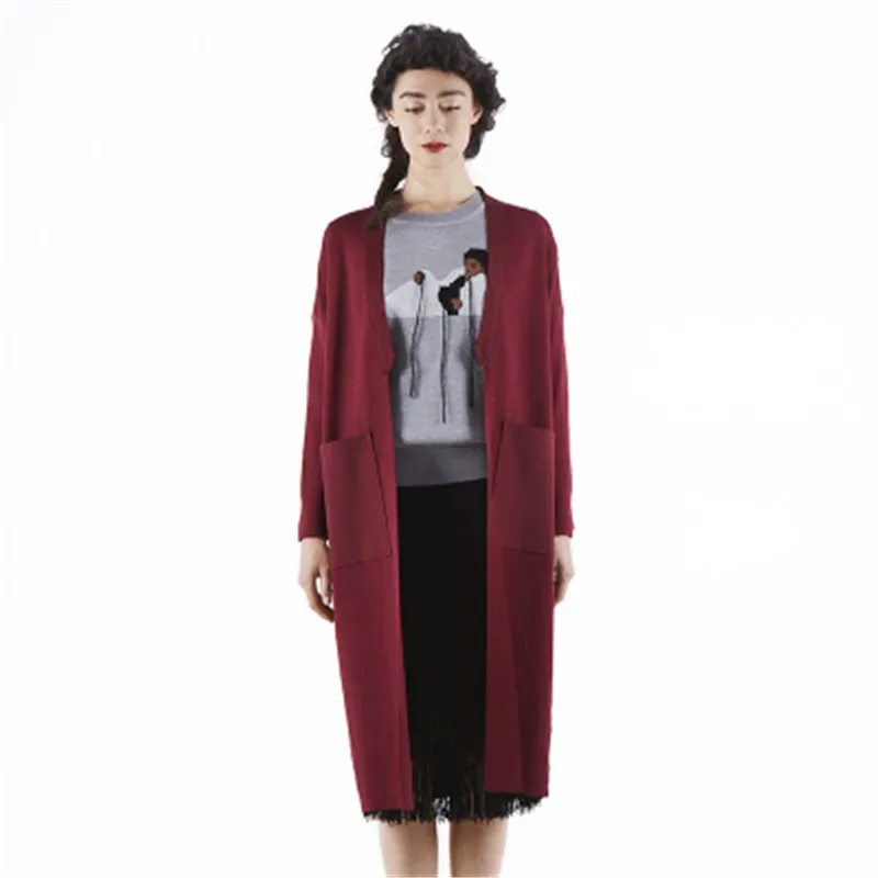 2018 autumn and winter explosions women's new fashion knit jacket long knit wool cardigan Slim long-sleeved knit cardigan
2018 autumn and winter explosions women's new fashion knit jacket long knit wool cardigan Slim long-sleeved knit cardigan