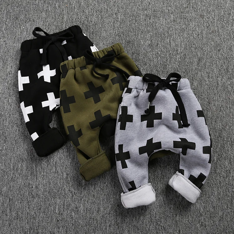 2020 Autumn Winter Children Harem Pants For Kids Velvet Thick Warm Elastic Waist Cotton Boy Loose Pants Print Coross Trousers
2020 Autumn Winter Children Harem Pants For Kids Velvet Thick Warm Elastic Waist Cotton Boy Loose Pants Print Coross Trousers