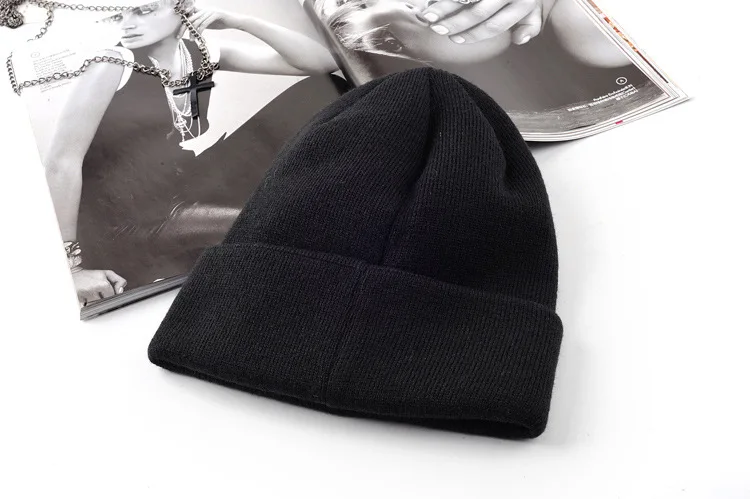 Fake 3d Letter Printed Men's Beanies Hip Hop Winter Acrylic knit wool caps Hats Hip hop beanies knitted caps winter for Women
Fake 3d Letter Printed Men's Beanies Hip Hop Winter Acrylic knit wool caps Hats Hip hop beanies knitted caps winter for Women