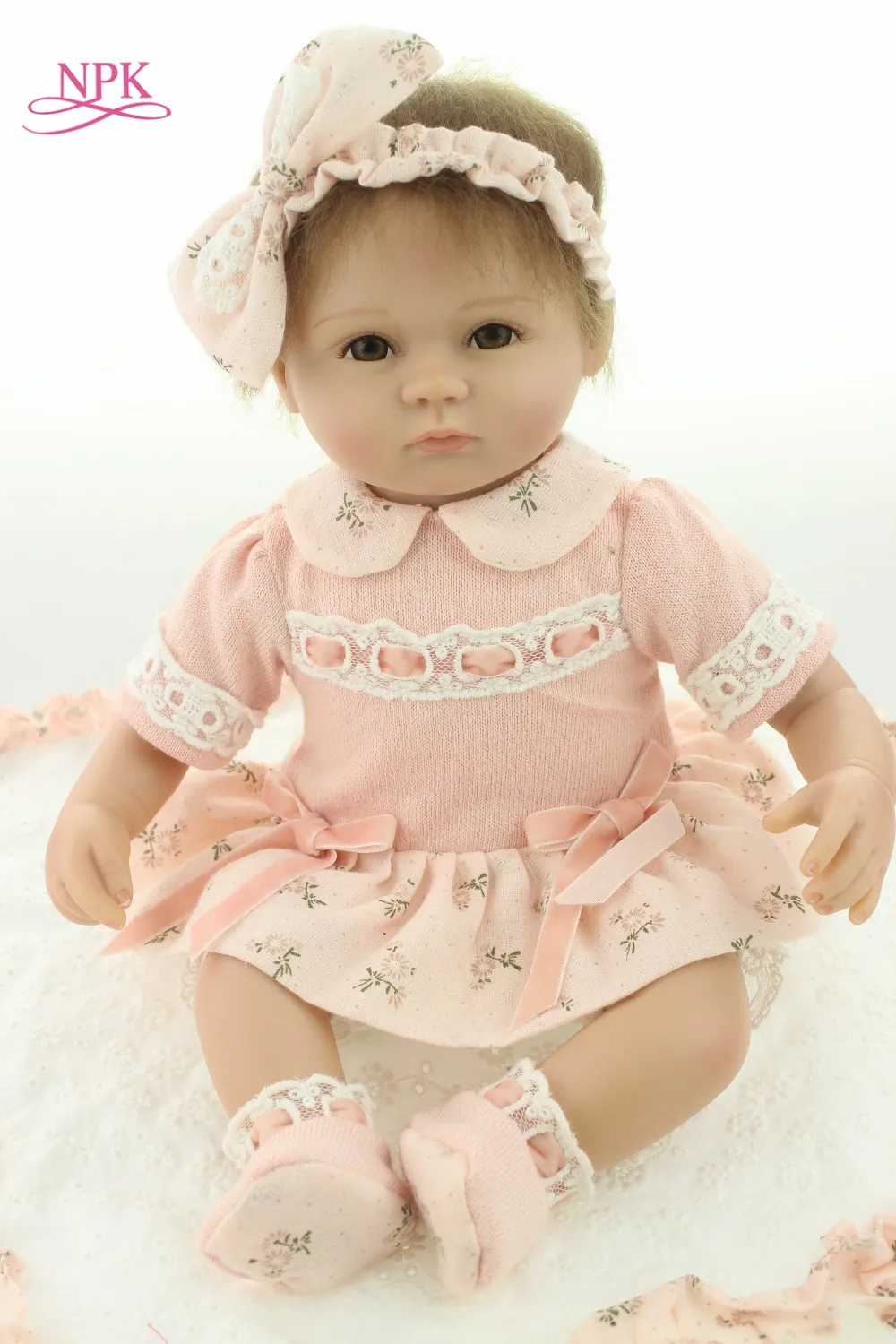 NPK reborn doll with soft real gentle touch 18inches lifelike baby soft silicone vinyl lovely newborn Cute Baby
NPK reborn doll with soft real gentle touch 18inches lifelike baby soft silicone vinyl lovely newborn Cute Baby