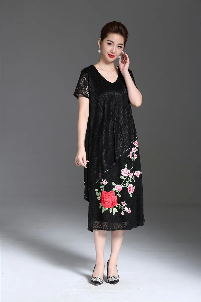 Ropa mujer Summer middle age Women elegant lace long Dress floral embroidery Rhinestone longos vestidos high end party dress 4XL
Ropa mujer Summer middle age Women elegant lace long Dress floral embroidery Rhinestone longos vestidos high end party dress 4XL