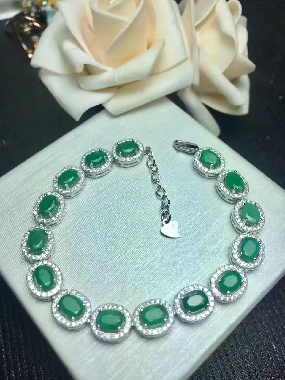 Natural green emerald Bracelet Natural gem stone Bracelet 925 silver bracelet luxurious classic round women party fine Jewelery
Natural green emerald Bracelet Natural gem stone Bracelet 925 silver bracelet luxurious classic round women party fine Jewelery