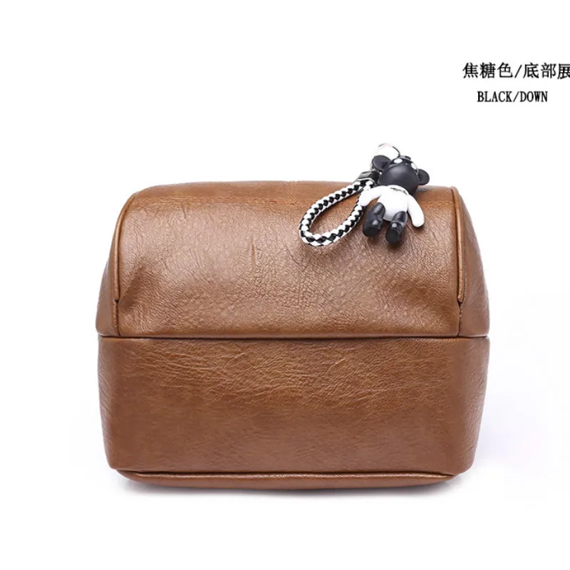 New Ladies Backpack Europe and The United States Popular New Backpack Fashion Pendant Bear Waterproof Ladies Bag
New Ladies Backpack Europe and The United States Popular New Backpack Fashion Pendant Bear Waterproof Ladies Bag
