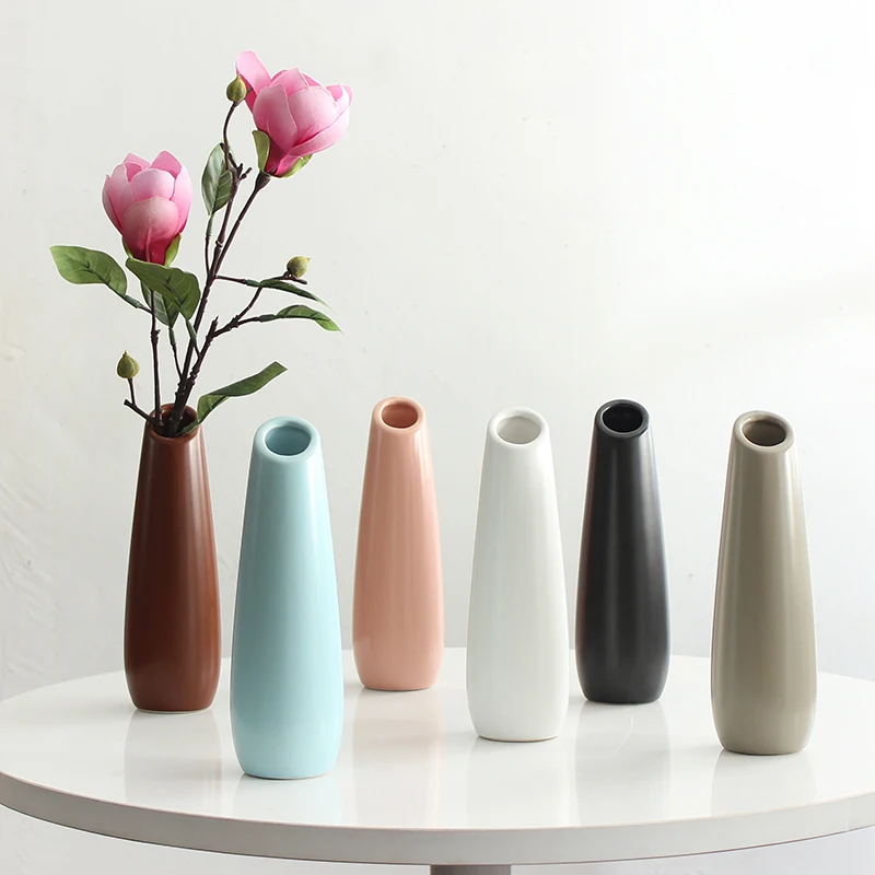 Simple and stylish ceramic Vase wedding Decorative vase suit High-grade Fashionable Household Decoration Living Room Decor
Simple and stylish ceramic Vase wedding Decorative vase suit High-grade Fashionable Household Decoration Living Room Decor