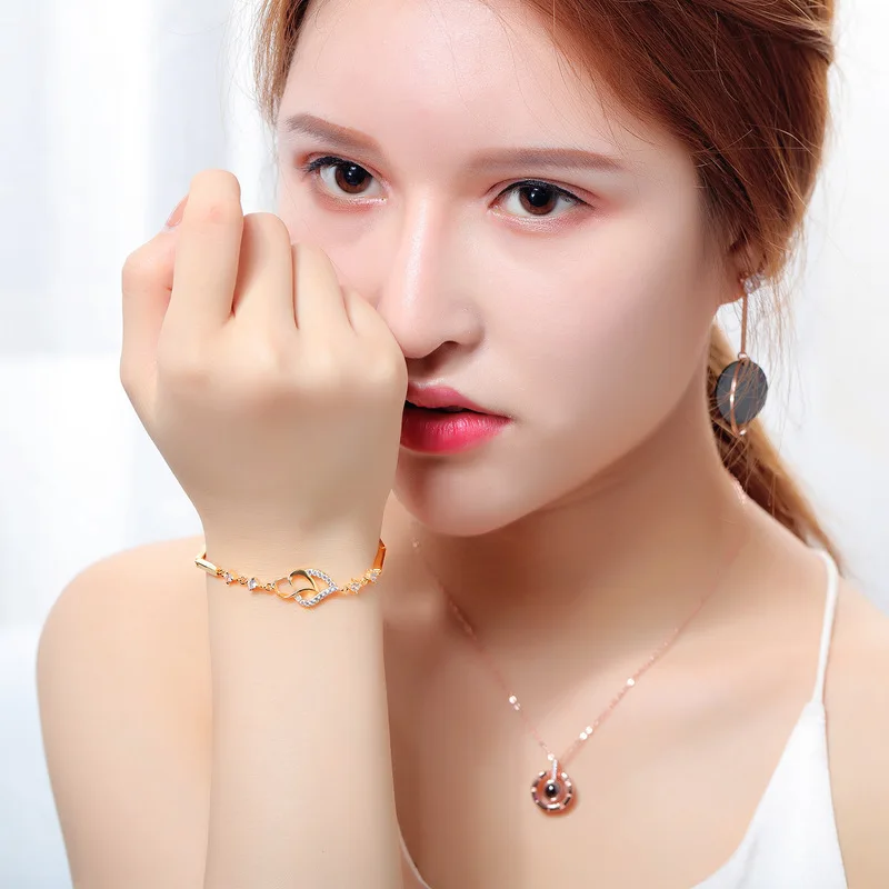 Popular jewelry, copper alloy bracelet, zircon heart bracelet, valentine's day gift
Popular jewelry, copper alloy bracelet, zircon heart bracelet, valentine's day gift