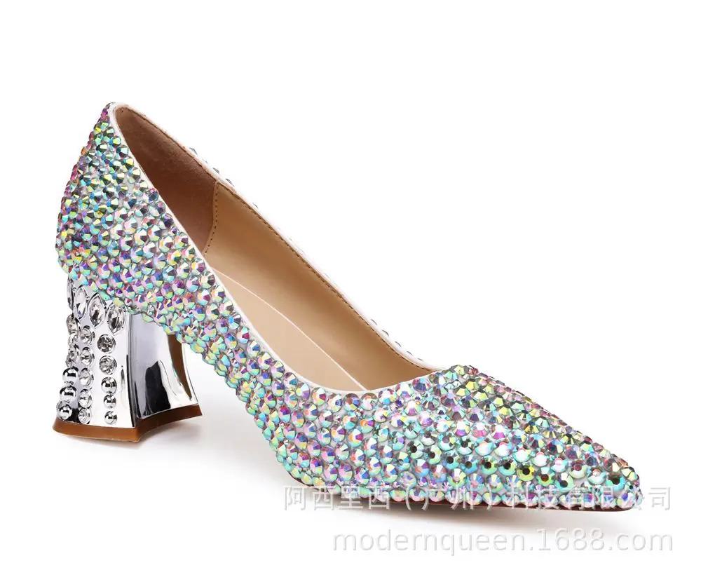 ACILICI2018005 European and American New Women's Shoes Pure Handmade Coarse and Colored Diamond Crystal with Shallow Bride Pumps
ACILICI2018005 European and American New Women's Shoes Pure Handmade Coarse and Colored Diamond Crystal with Shallow Bride Pumps
