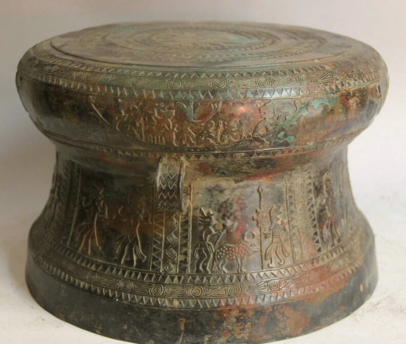 Песня voge gem S2471 11 "старинная китайская бронза круглая ручка Египет людей зверь планшет стул
Песня voge gem S2471 11 "старинная китайская бронза круглая ручка Египет людей зверь планшет стул