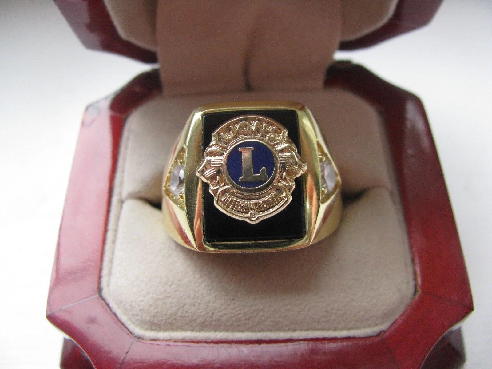 Hot Selling Lab Onyx 18kT Gold Filled, NEW! Gents "Scottish Rite 14 Degree Masons" CREST Ring
Hot Selling Lab Onyx 18kT Gold Filled, NEW! Gents "Scottish Rite 14 Degree Masons" CREST Ring