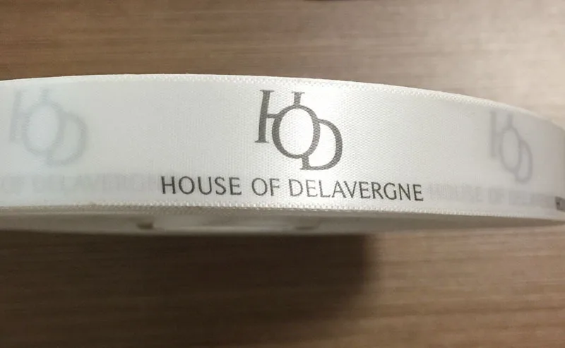customized women hair extension ribbon printing/printed satin ribbon/silk tape/custom hair package/packaging decoration ribbon
customized women hair extension ribbon printing/printed satin ribbon/silk tape/custom hair package/packaging decoration ribbon