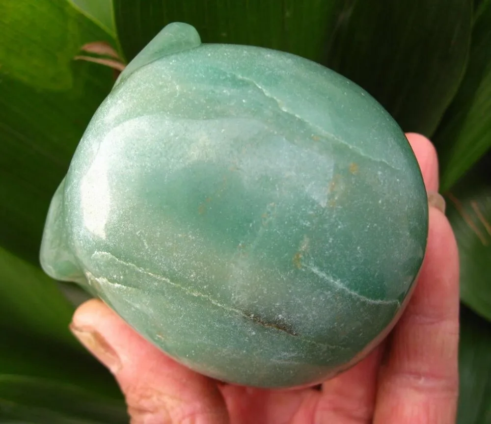 High Quality Carved NATURAL green Aventurine jasper quartz crystal skull healing
High Quality Carved NATURAL green Aventurine jasper quartz crystal skull healing