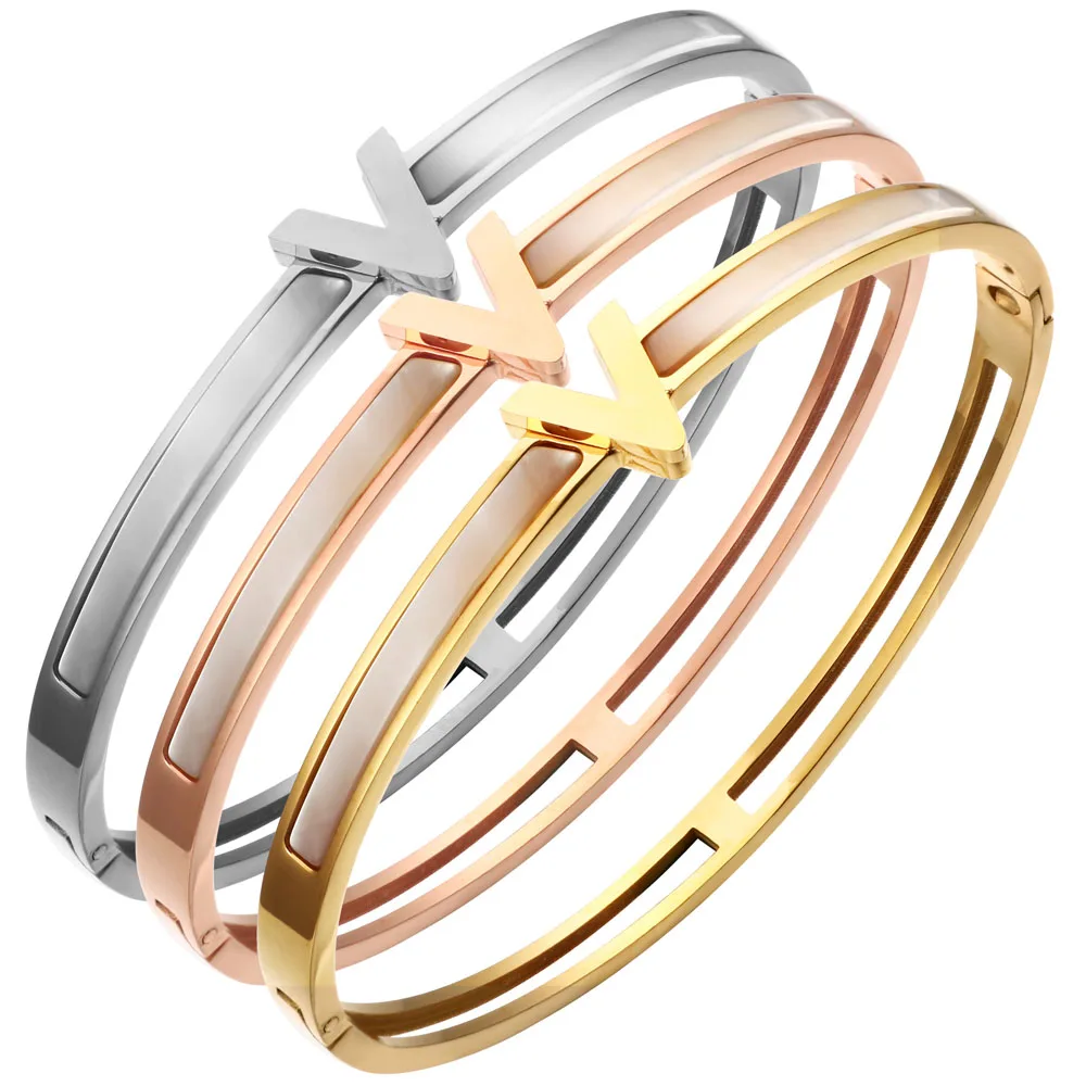 New Season Letter V Shell Bangle Bracelets for Women 4.5mm Wide Open Bracelets V design for women Men Bangle Gifts
New Season Letter V Shell Bangle Bracelets for Women 4.5mm Wide Open Bracelets V design for women Men Bangle Gifts