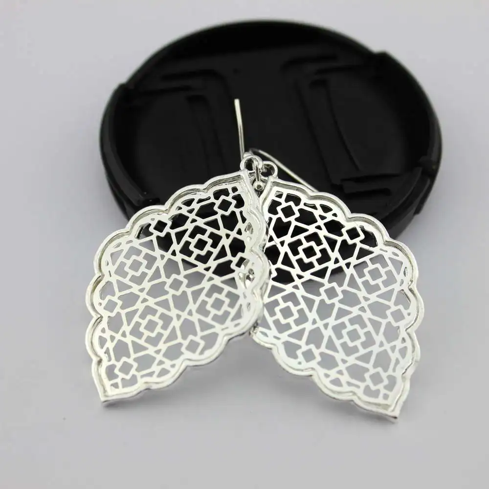 Filigree Moroccan Earrings for Women ZWPON Fashion Geometric Quatrefoil Statement Hollow Out Gold Earrings for Woman Jewelry
Filigree Moroccan Earrings for Women ZWPON Fashion Geometric Quatrefoil Statement Hollow Out Gold Earrings for Woman Jewelry