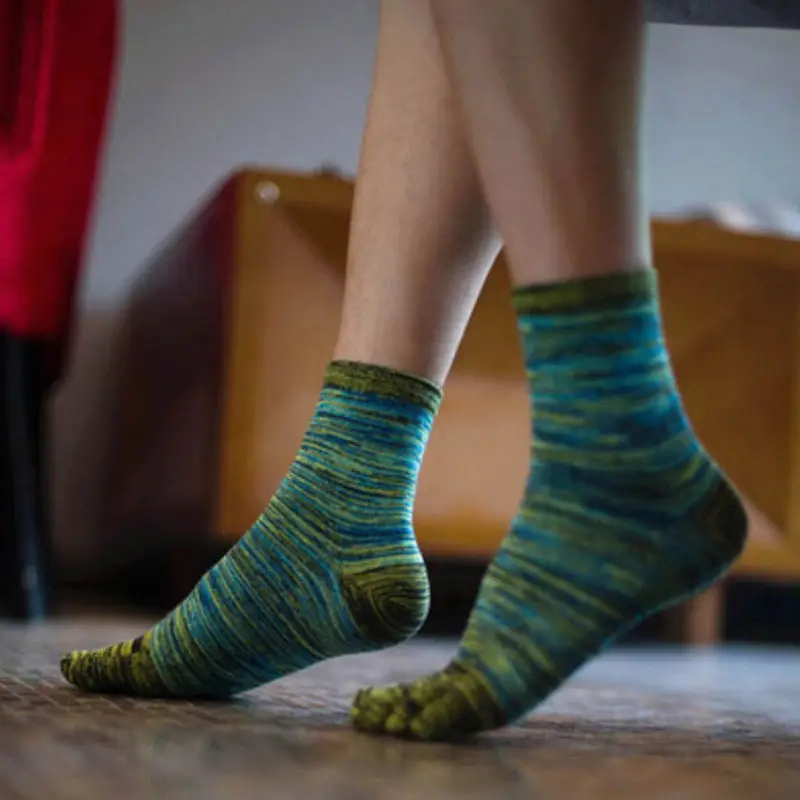 Men/Women Socks Retro Color Five Finger Toe Socks Soft Cotton Blend Casual Socks Size 39-44 5 Colors
Men/Women Socks Retro Color Five Finger Toe Socks Soft Cotton Blend Casual Socks Size 39-44 5 Colors