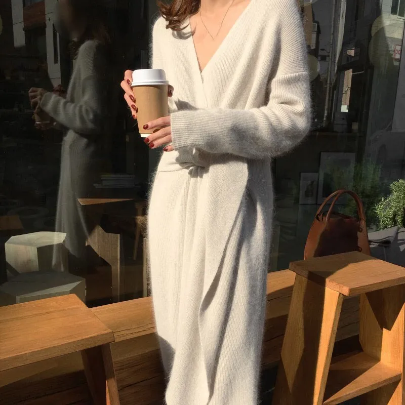2019 New Korean Belted Sweater Dress Office Lady Long Sleeve Knitted Dress Spring V-Neck Chic Cross Bandage Dress
2019 New Korean Belted Sweater Dress Office Lady Long Sleeve Knitted Dress Spring V-Neck Chic Cross Bandage Dress