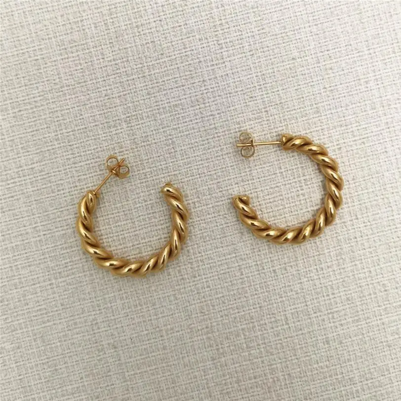 Big Twisted Hoop Earrings For Women Gold Silver Color Stainless Steel Wedding Earrings Large Vintage Retro Hoop Earrings Femme
Big Twisted Hoop Earrings For Women Gold Silver Color Stainless Steel Wedding Earrings Large Vintage Retro Hoop Earrings Femme