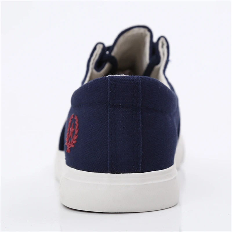 Mens casual shoes men flats breathable Mens shoes fashion classic outdoor Mens canvas Shoes for Men Zapatos de hombre
Mens casual shoes men flats breathable Mens shoes fashion classic outdoor Mens canvas Shoes for Men Zapatos de hombre