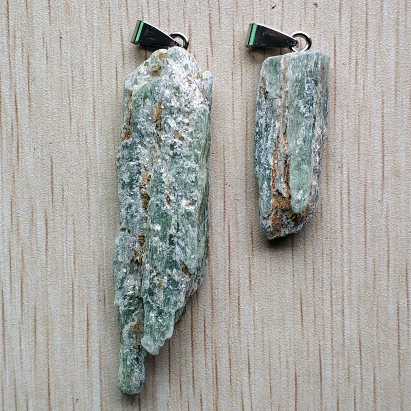 2019 new fahsion natural green crystal stone Irregular pillar charms Pendants for jewelry marking Wholesale 8pcs/lot free
2019 new fahsion natural green crystal stone Irregular pillar charms Pendants for jewelry marking Wholesale 8pcs/lot free