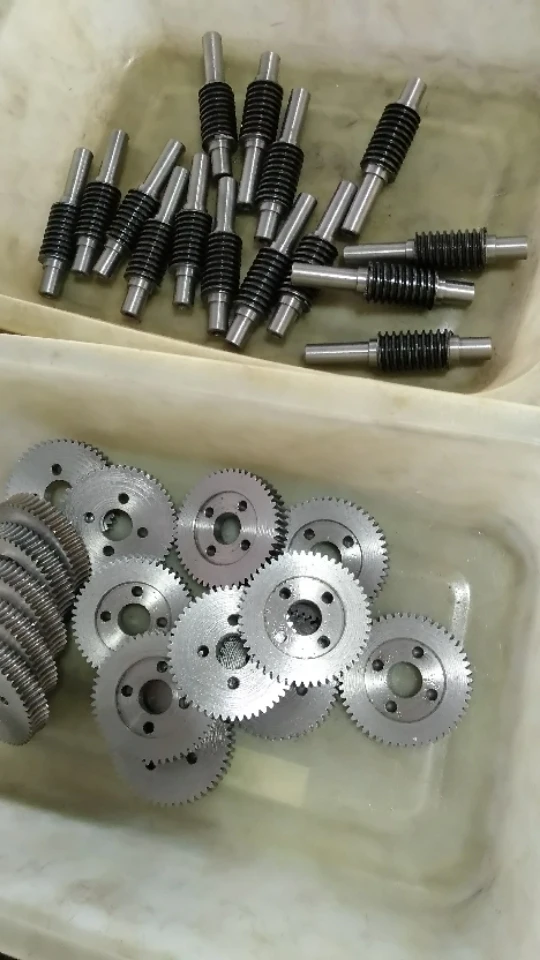 Customized 1M-50T reduction ratio:1:50 SC45 worm reducer transmission parts gear/Meat Grinder Parts etc.
Customized 1M-50T reduction ratio:1:50 SC45 worm reducer transmission parts gear/Meat Grinder Parts etc.