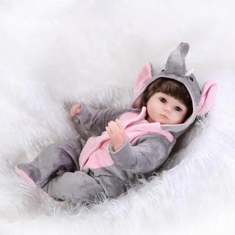 45cm silicone reborn baby dolls Handmade 45cm reborn babies play house toy kids child birthday gift girl bonecas brinquedos
45cm silicone reborn baby dolls Handmade 45cm reborn babies play house toy kids child birthday gift girl bonecas brinquedos