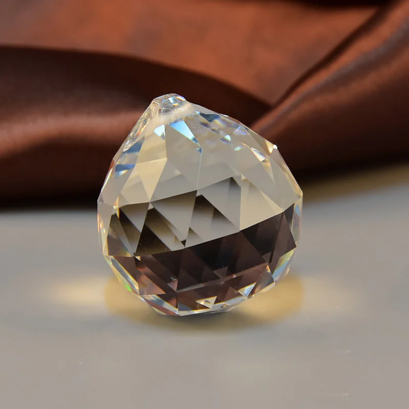 Fengshui crystal Ball 40mm Hanging Crystal Ball for Chandelier Parts Lighting Accessory Christmas Tree Decoration
Fengshui crystal Ball 40mm Hanging Crystal Ball for Chandelier Parts Lighting Accessory Christmas Tree Decoration