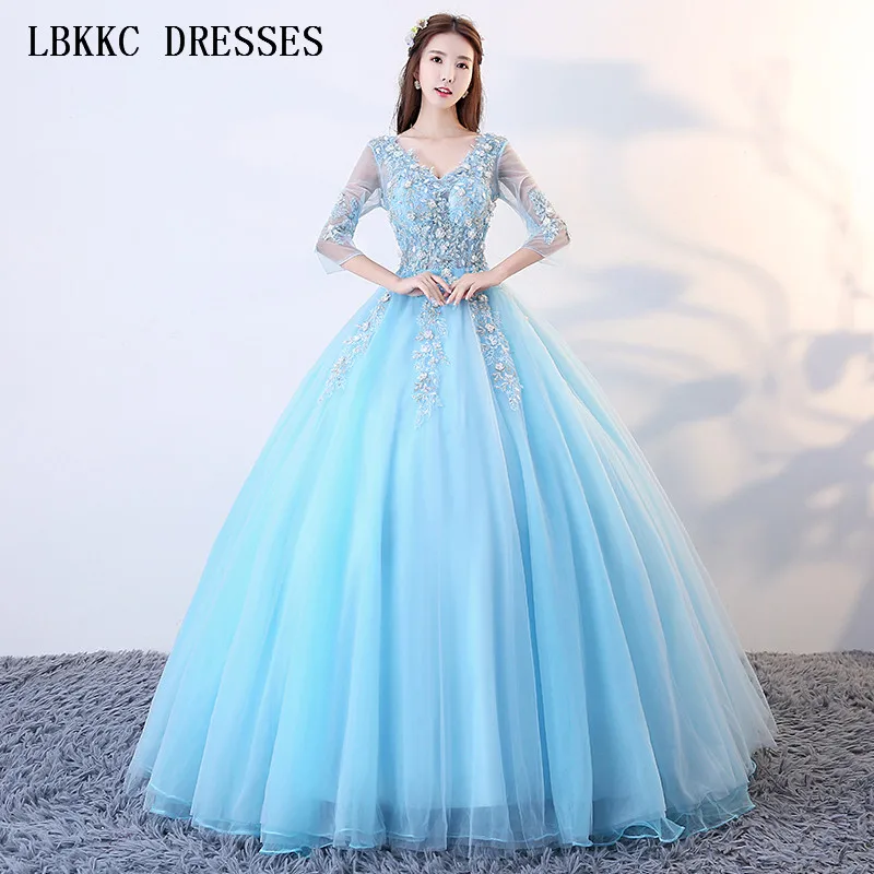 Long Sleeve Blue Quinceanera Dresses Ball Gown V Neck Appliques Sweet 16 Dresses Flowers Beads Vestido De Quinceanera 2018
Long Sleeve Blue Quinceanera Dresses Ball Gown V Neck Appliques Sweet 16 Dresses Flowers Beads Vestido De Quinceanera 2018