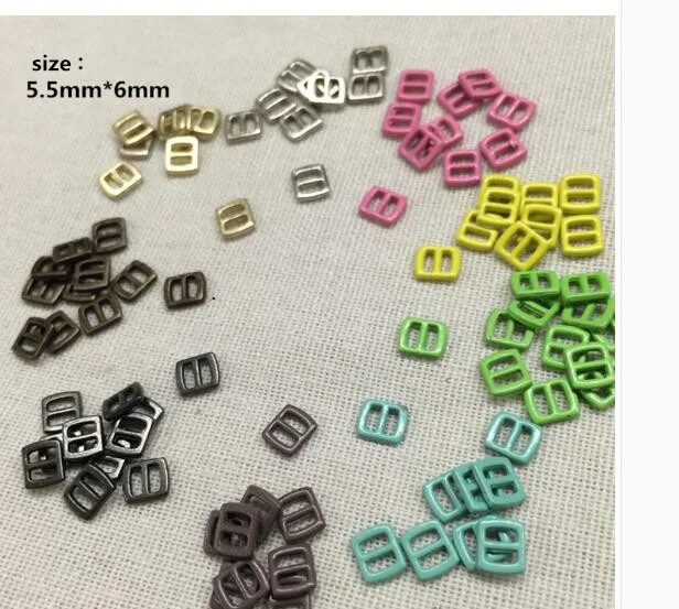 blyth doll clothes DIY handmade Super mini doll belt buckle 5.5mm*6mm DIY blyth doll dress 25pcs random color Tri-glide button
blyth doll clothes DIY handmade Super mini doll belt buckle 5.5mm*6mm DIY blyth doll dress 25pcs random color Tri-glide button