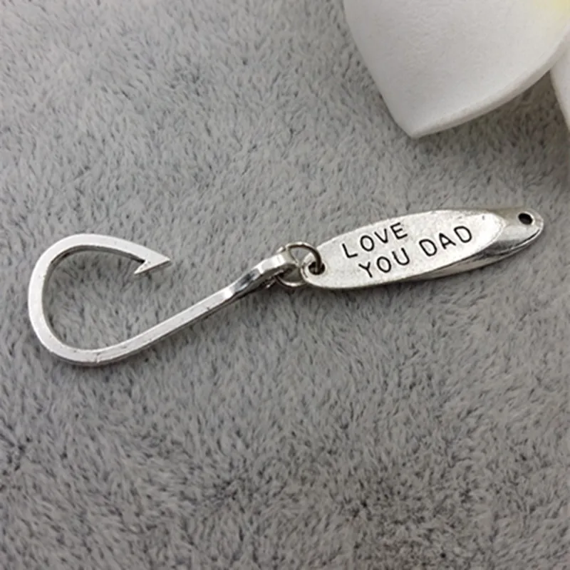 

Top Quality 10 Pieces/lot Antique Silver Plated Alloy Metal Fish Hook Charm Letter Printed Love You Dad Charm Father Charms