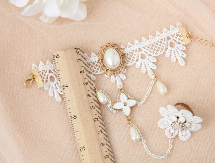 Lace Flowers Ring Gloves for Bridal 2019 New Fashion Pearls Wedding Metal Flower Decoration Boho Party Golves G60 | Свадьбы и