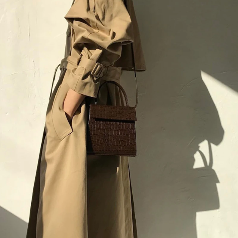 Buyuwant New female shoulder bag portable women vintage retro handbag alligator Box bags luxury crossbody bag BW01-SB-xkstfg
Buyuwant New female shoulder bag portable women vintage retro handbag alligator Box bags luxury crossbody bag BW01-SB-xkstfg
