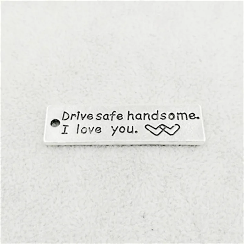 10 pcs/Lot 10*35mm Antique Silver colour letter Drive safe handsome, I love you charm round disc message charms
10 pcs/Lot 10*35mm Antique Silver colour letter Drive safe handsome, I love you charm round disc message charms